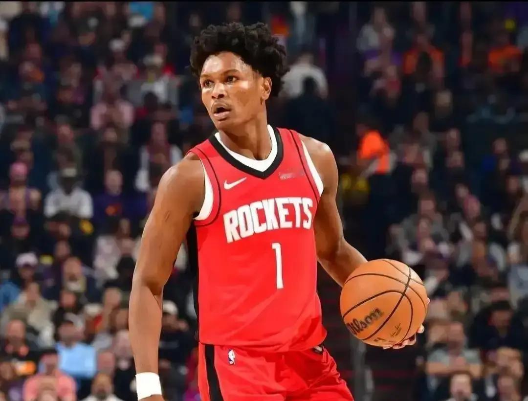 西部第三，却可能一夜崩盘
 
火箭赢球靠锋线锁死对手，三分线外贴脸逼到41%铁声