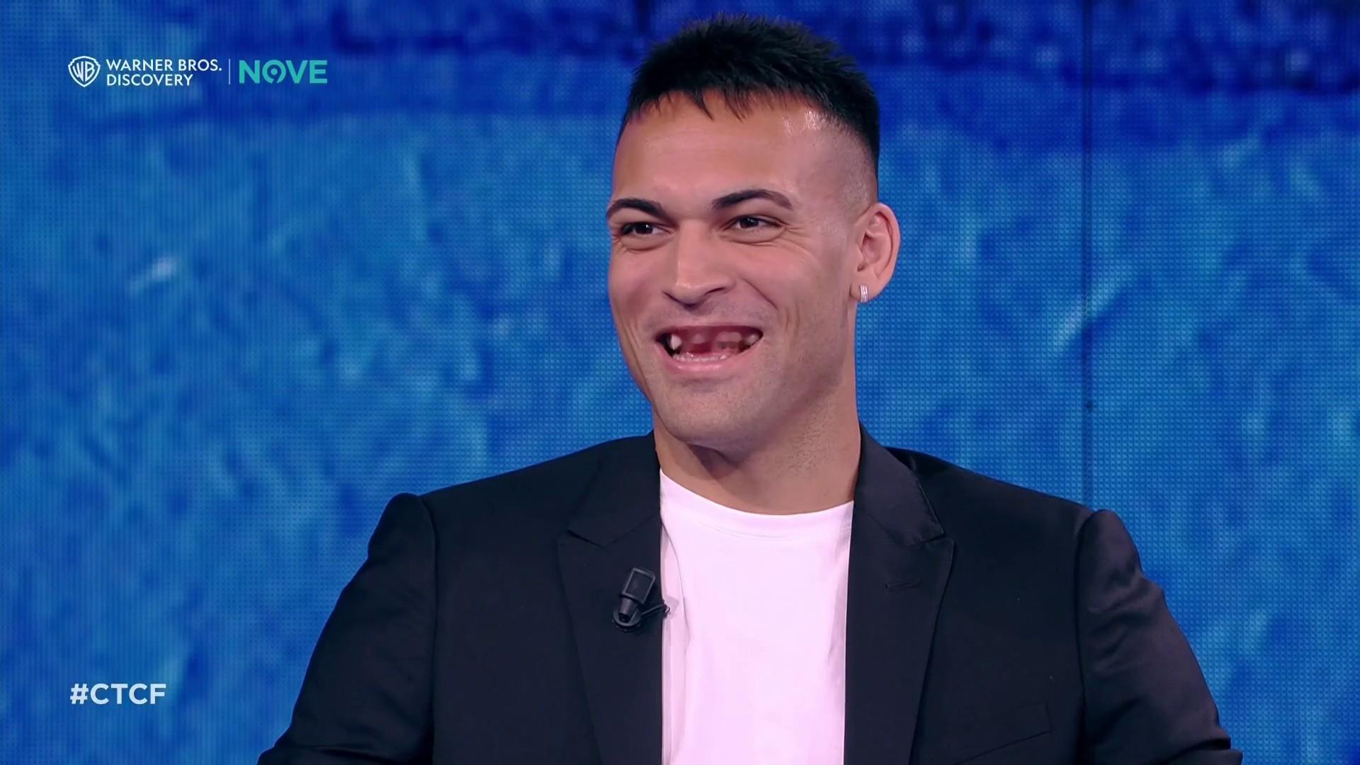 劳塔罗接受了《Che tempo che fa》采访谈到梅西🎙️：“他是我的朋