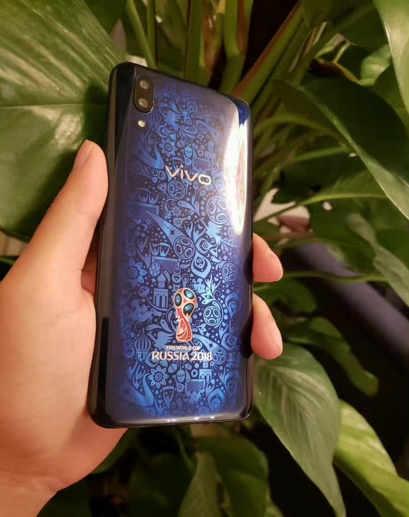 有没有朋友拥有过当年vivo这部世界杯手机