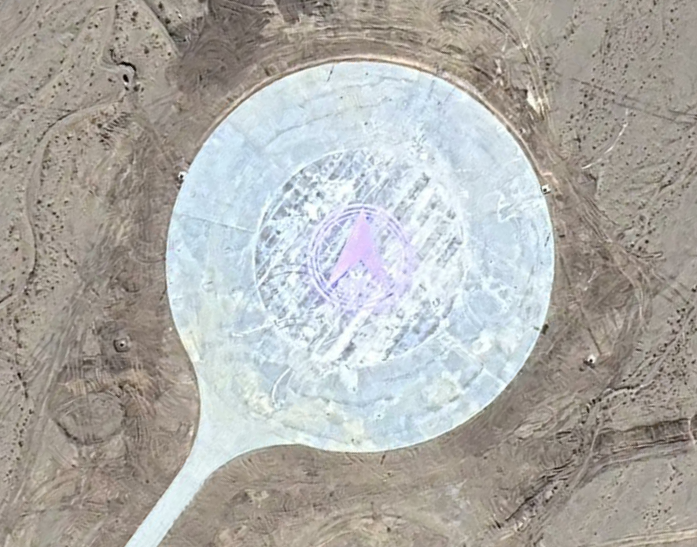 长征十二号甲运载火箭回收场建成于今年8月至10月，直径115米，距离发射场252