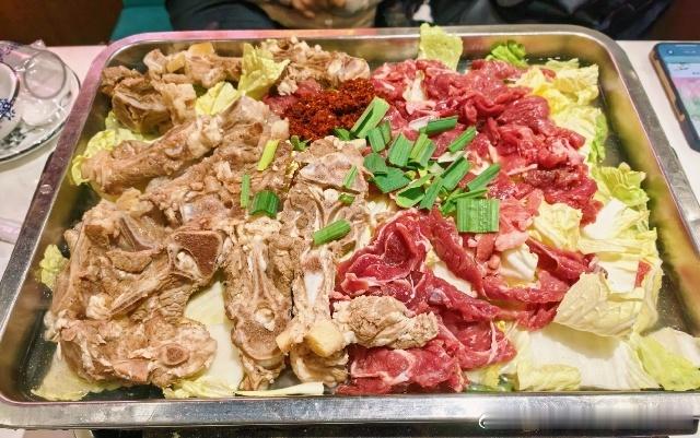 大早上  想吃擀面皮烤冷面臭豆腐汉堡炸鸡砂锅米线麻辣烫小蛋糕 想喝小甜水 