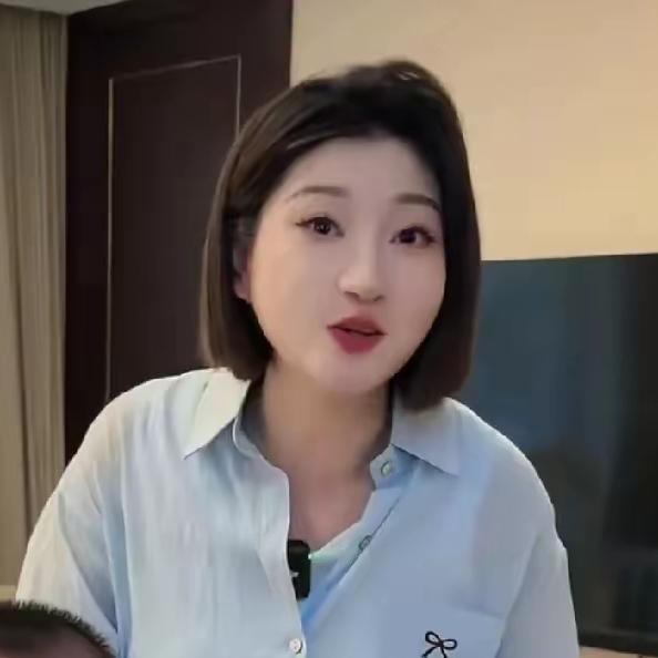王暖暖试管生下的儿子，一岁多便历经劫难。他出生即患先天性心脏病，六个月大就接受了