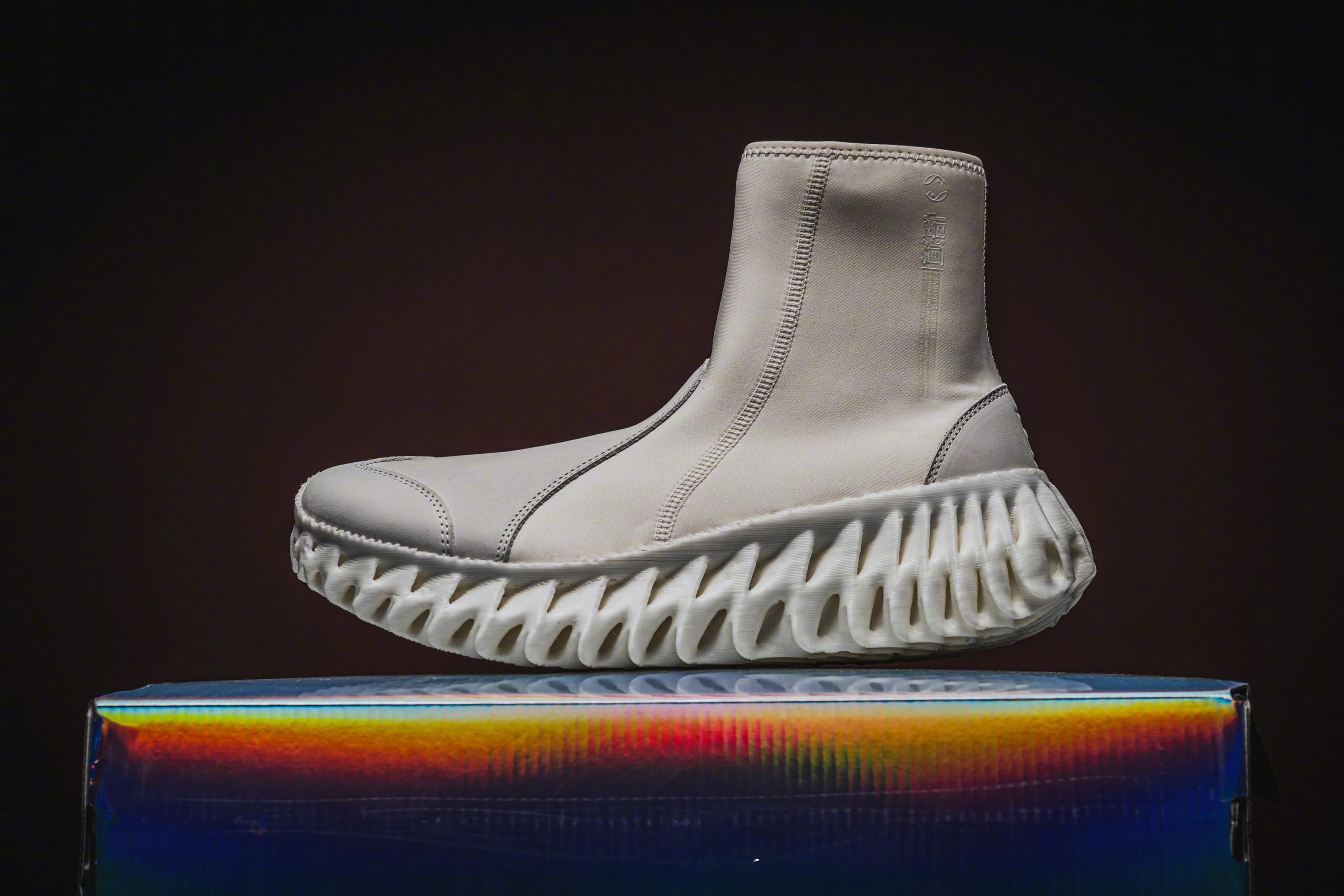 中国李宁2026秋冬大秀这次大秀重点悟道、烈骏、游侠都回归了！· 最惊喜的是超临