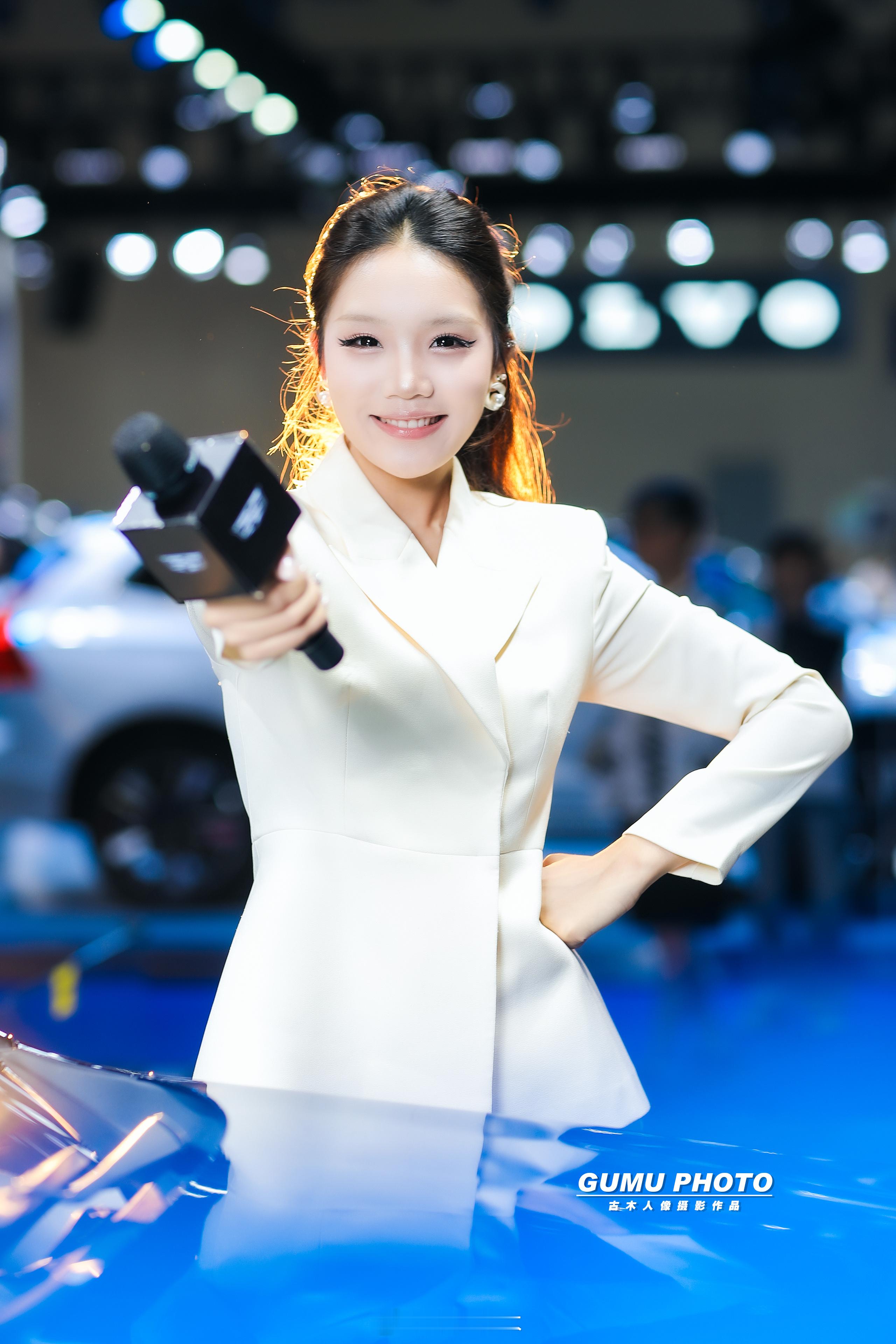 2026重庆车展凯迪拉克展台主持 2026重庆国际车展重庆国际车展 