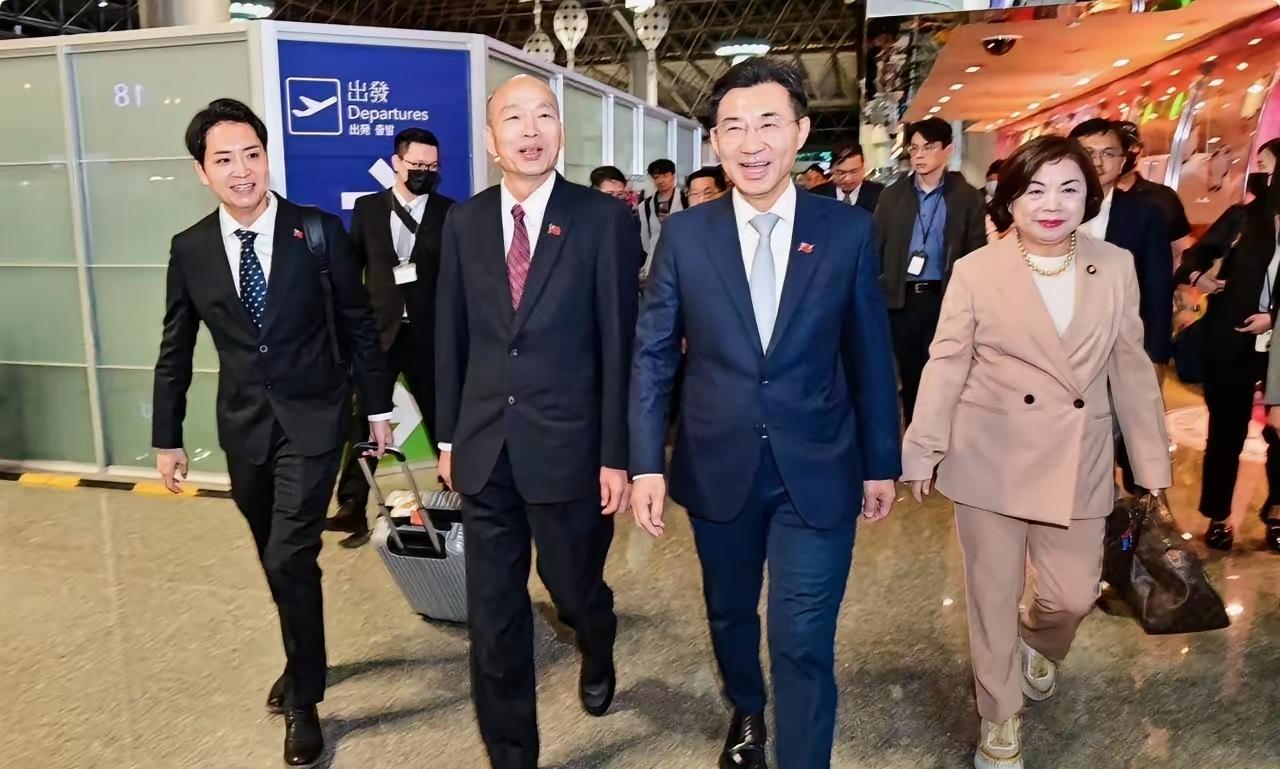 台湾地区民意机构负责人韩国瑜在通过特别军事预算的第二天，就带领江启臣等人出访欧洲