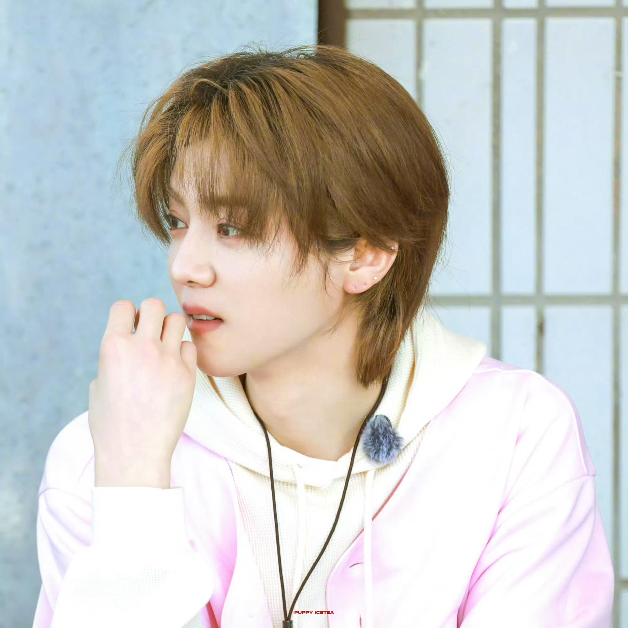 鹿晗卖家秀邓超买家秀两个人都是大帅哥啦不一样的帅毕竟父子组合夸超哥就是夸鹿晗夸鹿