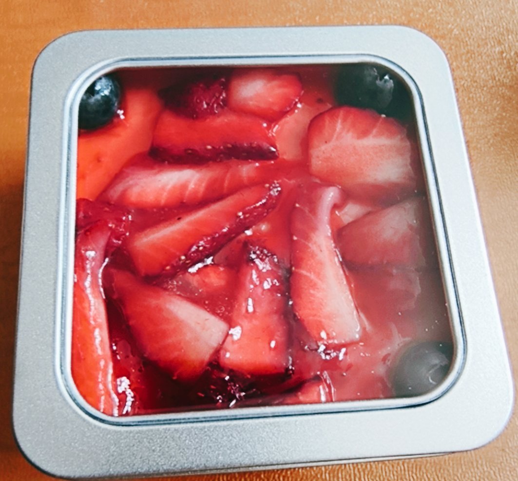 提拉米苏超多草莓版🤤 