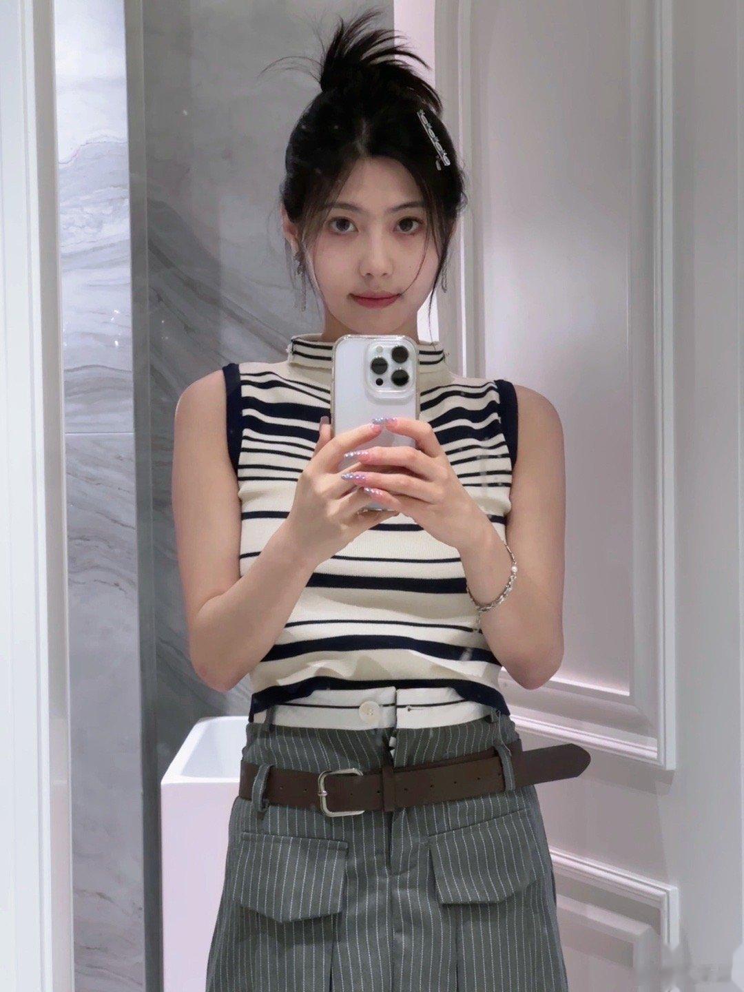 今日的穿搭和美甲💅#时尚穿搭# ​​​