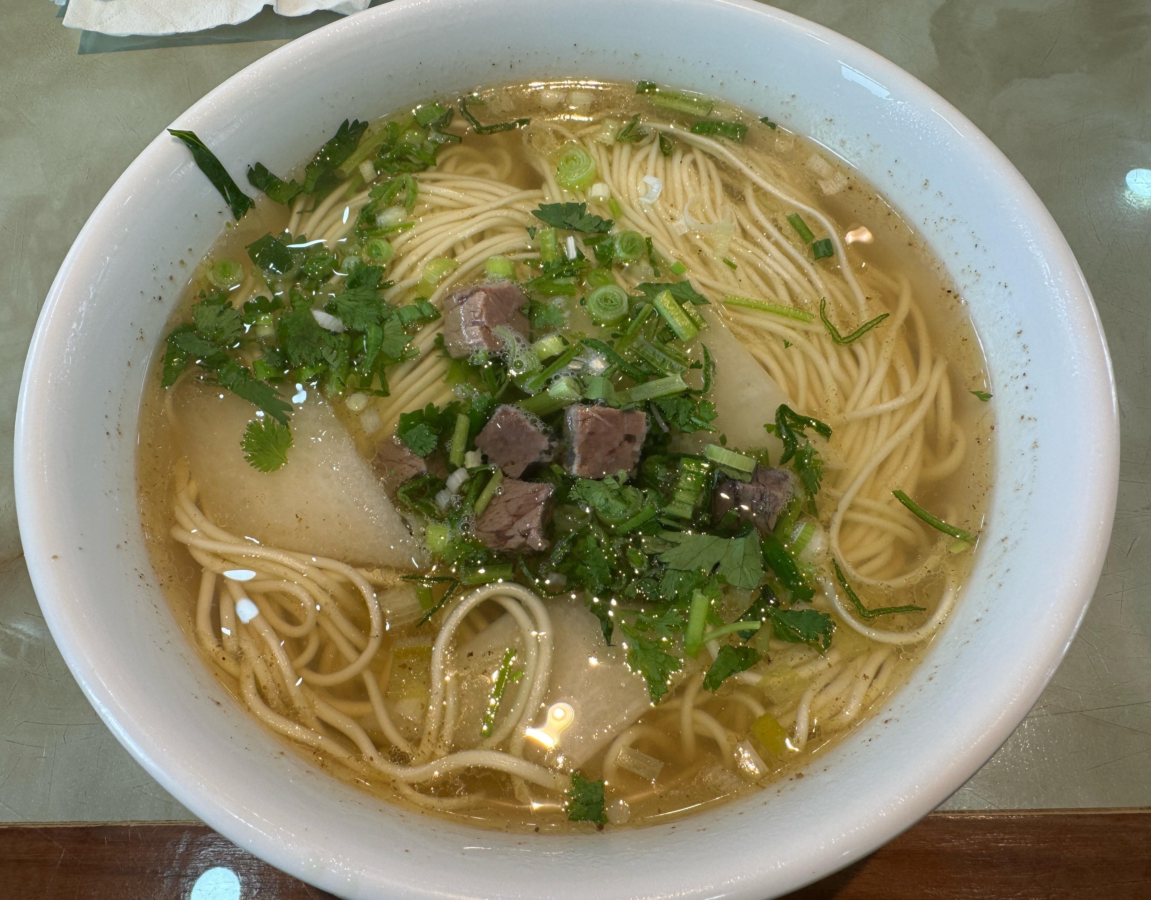 开饭喽，吃完拍摄啦✌️梦想家ALI ​​​