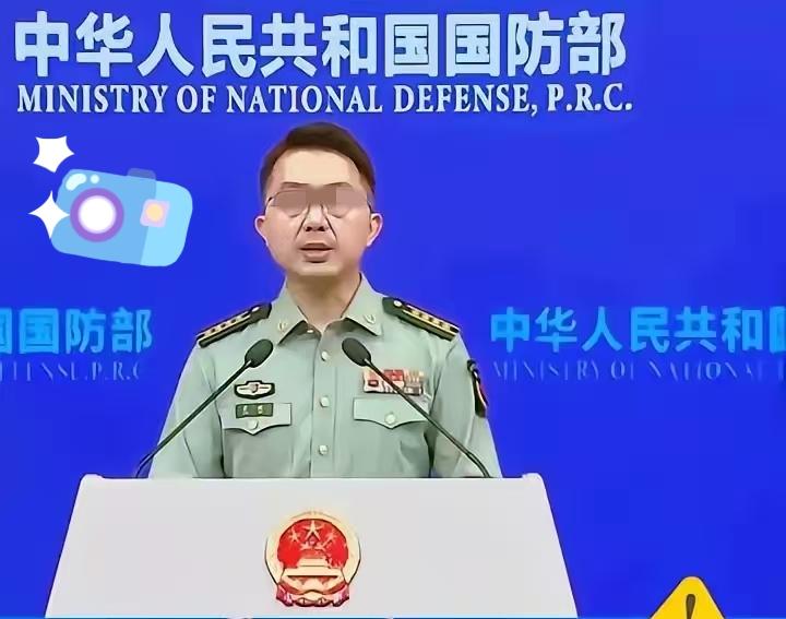 大快人心！
咱们解放军的军舰直接开进了澎湖列岛西南那片海域。不是在外头转一圈，是