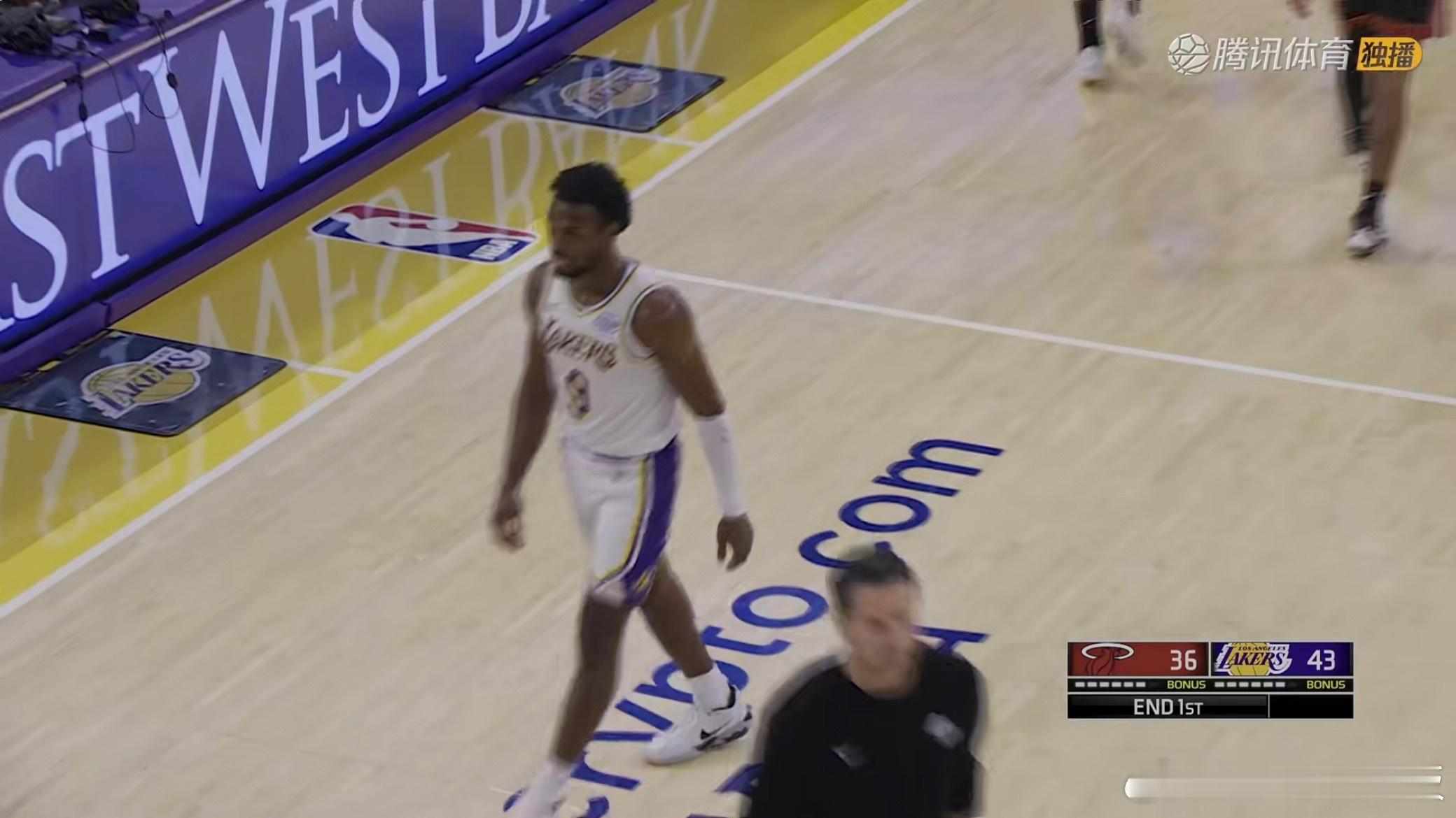单节43分！湖人第一节43-36领先热火，节奏很快热火vs湖人 ​​​