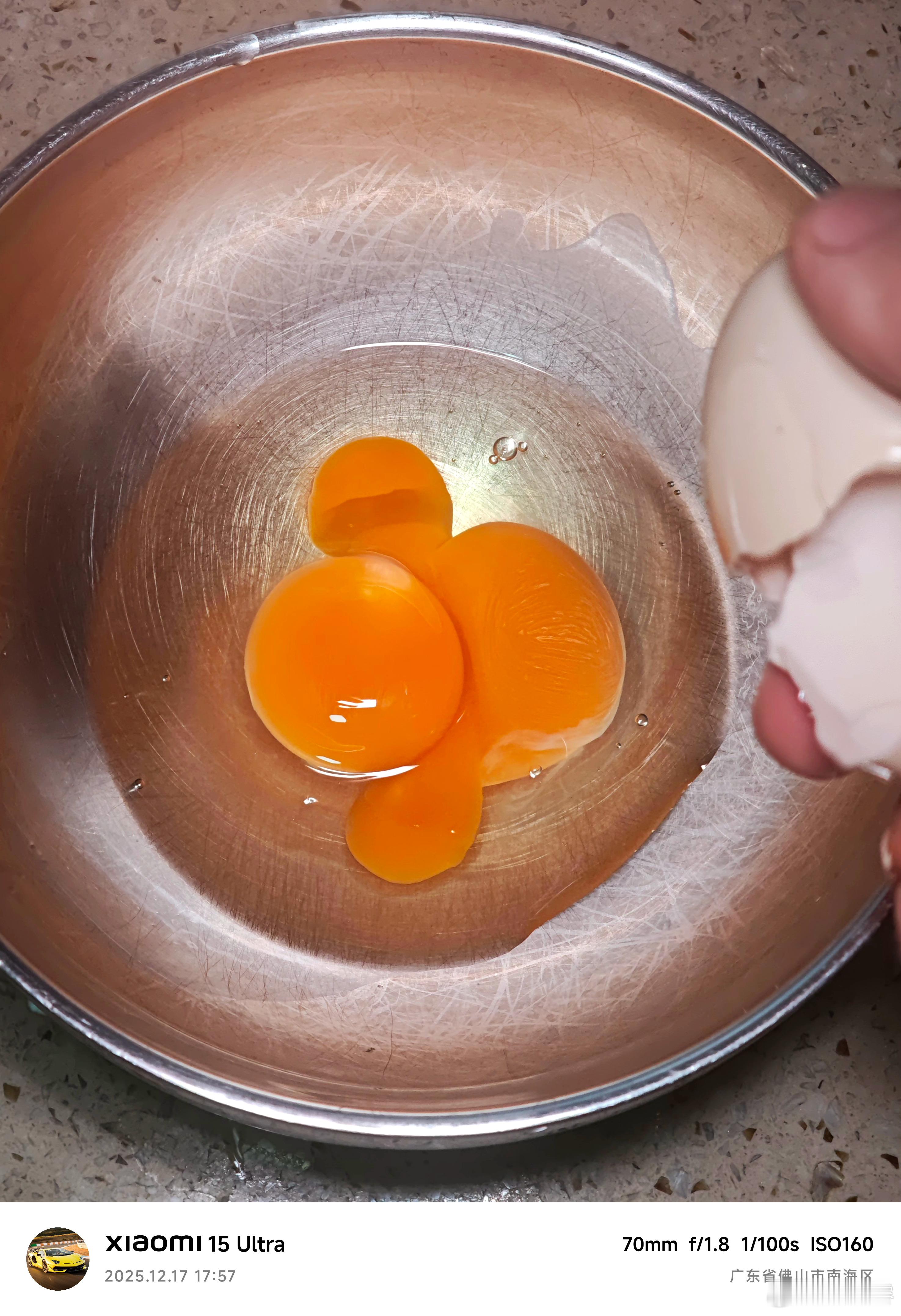 前两天做菜，打鸡蛋🥚打的第一个就是 ！  相信从后天生日到年底这最后几天，运气