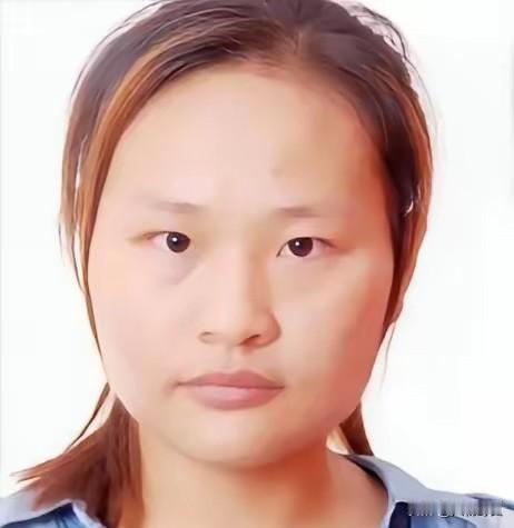 她出生起就被父母抛弃，把她送给村里的一对光棍兄弟，30年后，女孩会让他们泪流满面