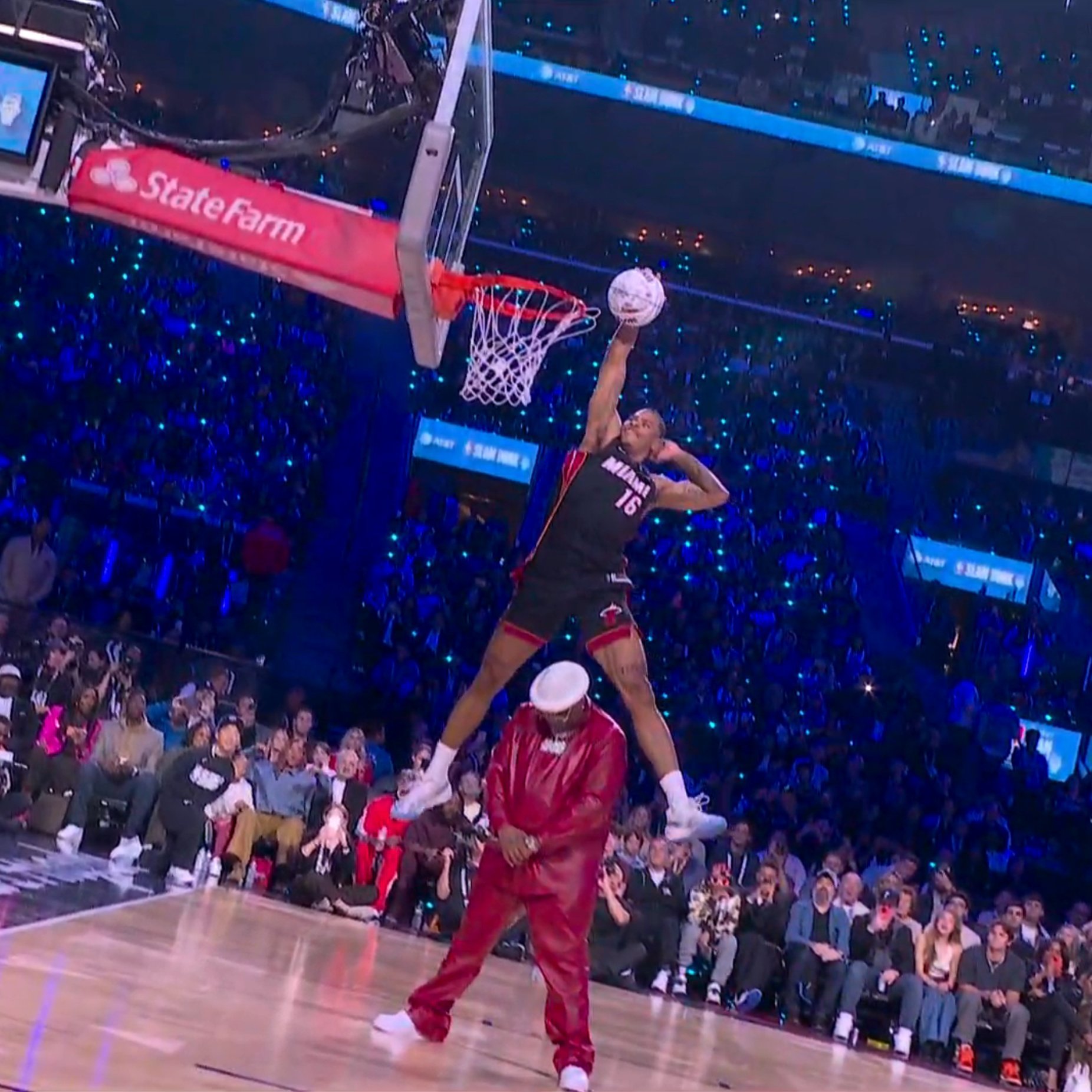 来自热火的练习生擅长唱跳rap和扣篮nba