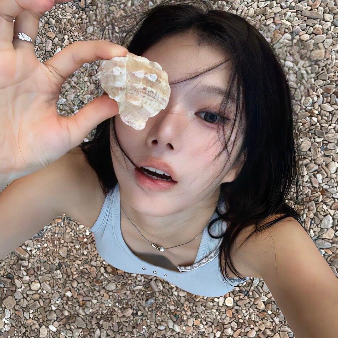 𝗪𝗲𝗰𝗵𝗮𝘁氛围感感女生头像🥥 