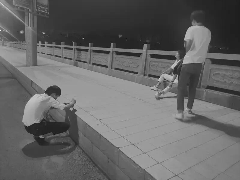 看到“读懂人生冷暖”这个上联，我脑海里立马浮现出几个下联。“看透世态炎凉”就很工