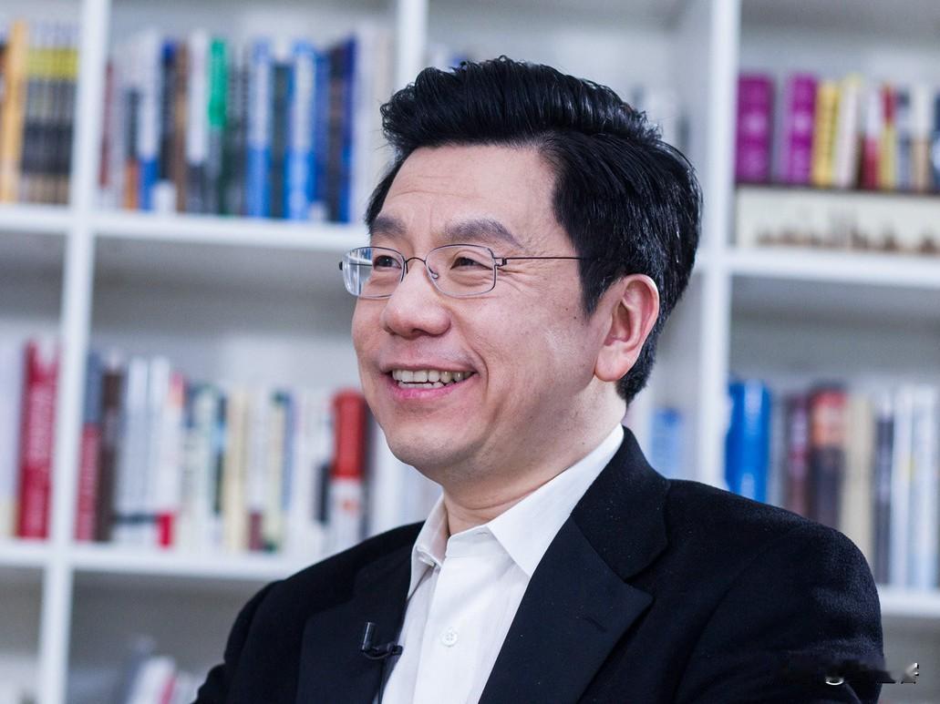 一个人如果活成了三块拼图——出生在一处，长大在一处，最后又把自己“卖”回了另一处