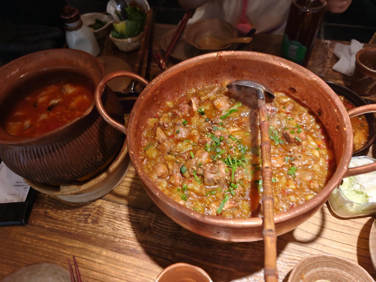 夏天的温柔藏在每一个瞬间……下班回家伴侣递过来的一杯清茶、孩子跑过来迎接你的笑脸