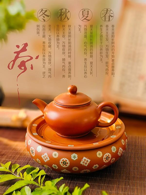 有哪些简单的秋季养生方法秋季早晚温差大，注意添加衣裳，以防感冒！饮食上多吃富含蛋