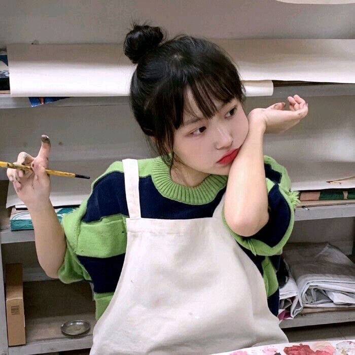 可以见面的日子，前后都闪着光。 