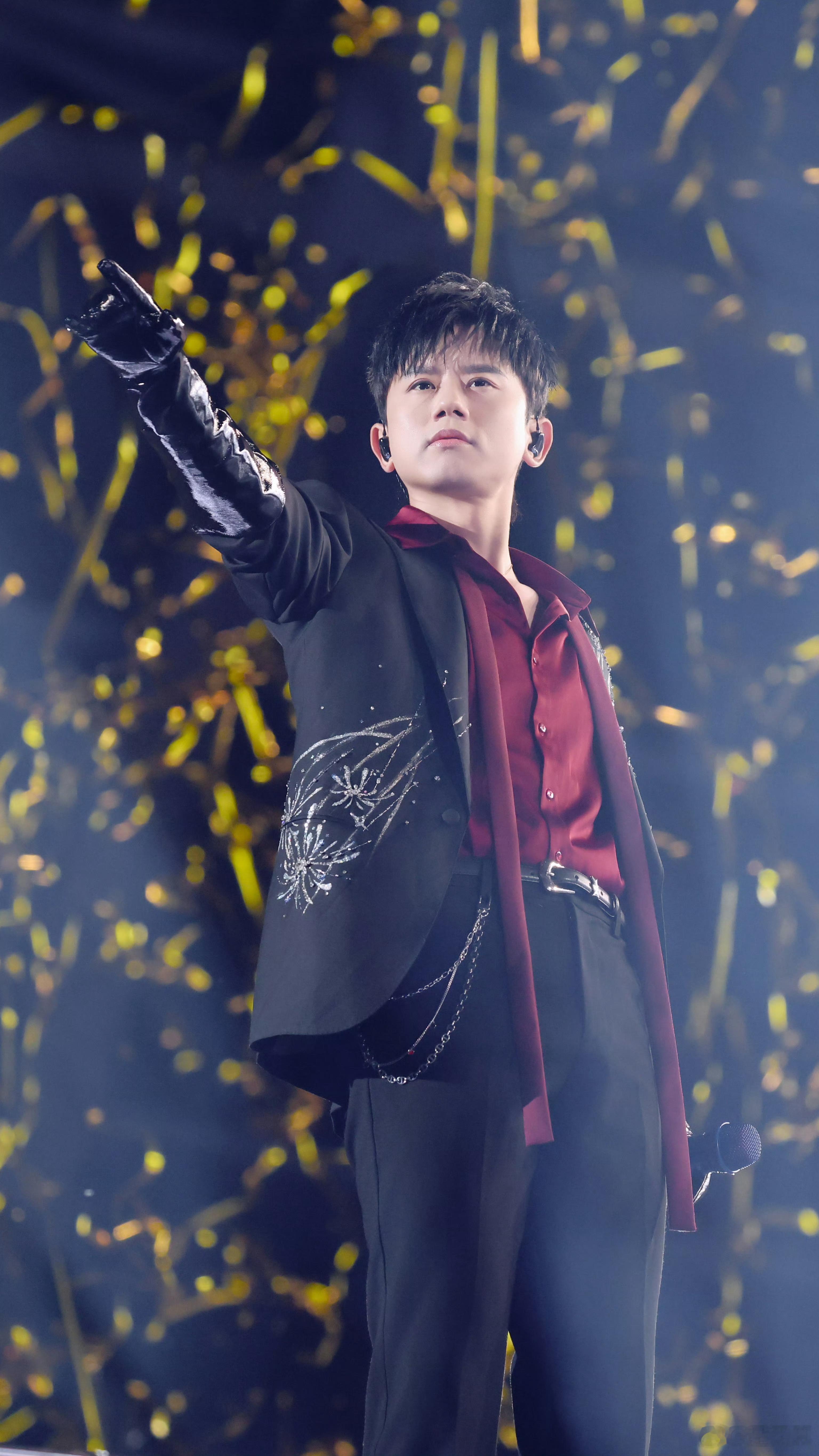 张杰 ✨张杰未live开往1982巡回演唱会 ✨张杰未live巡回演唱会 粉碎厄