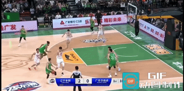 我CBA看的少，今天重播看了辽粤大战，谁能告诉我张镇麟为什么才开场没多久，扣一个