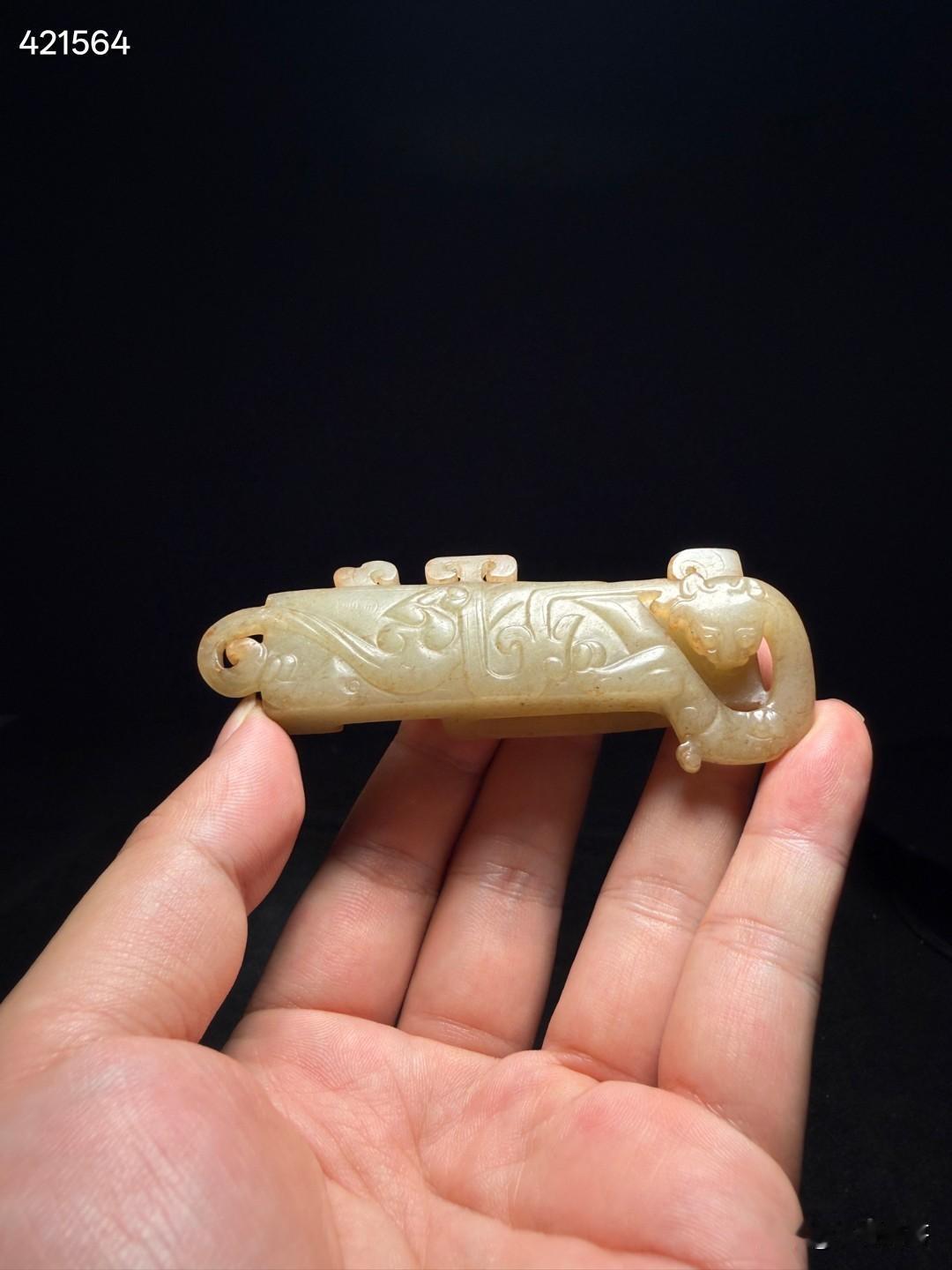 战汉玉剑饰