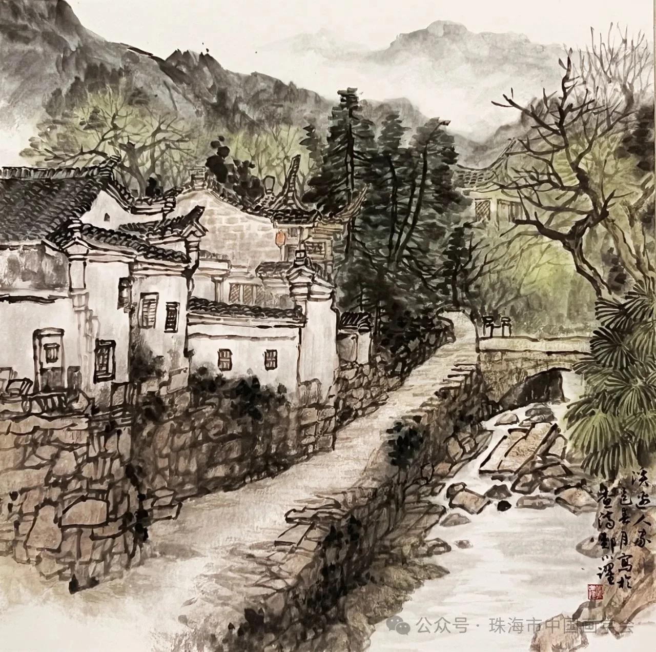 秀水三千栖独月，
河山万顷衬太阳。