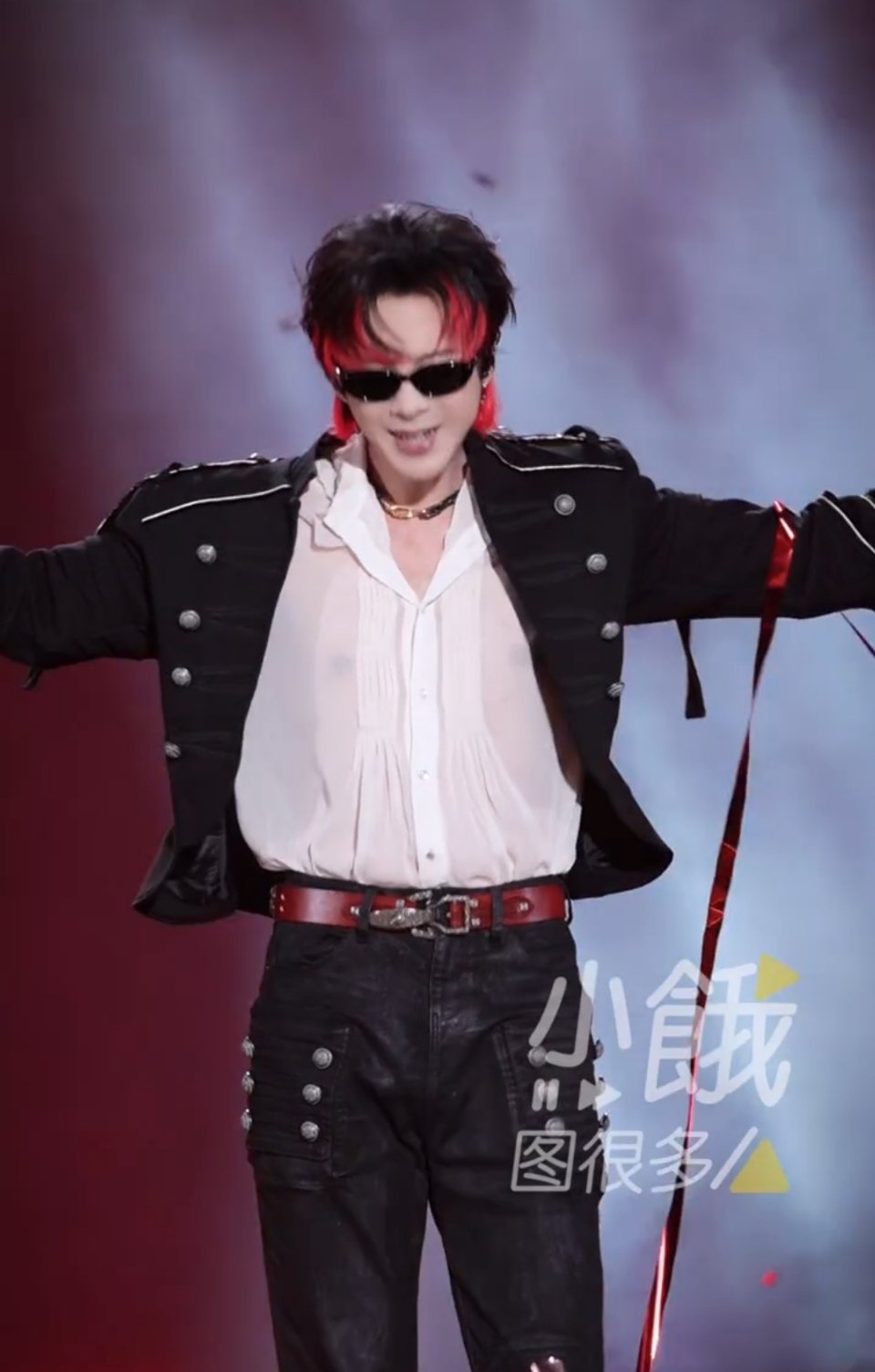 也算按模特穿法穿了 