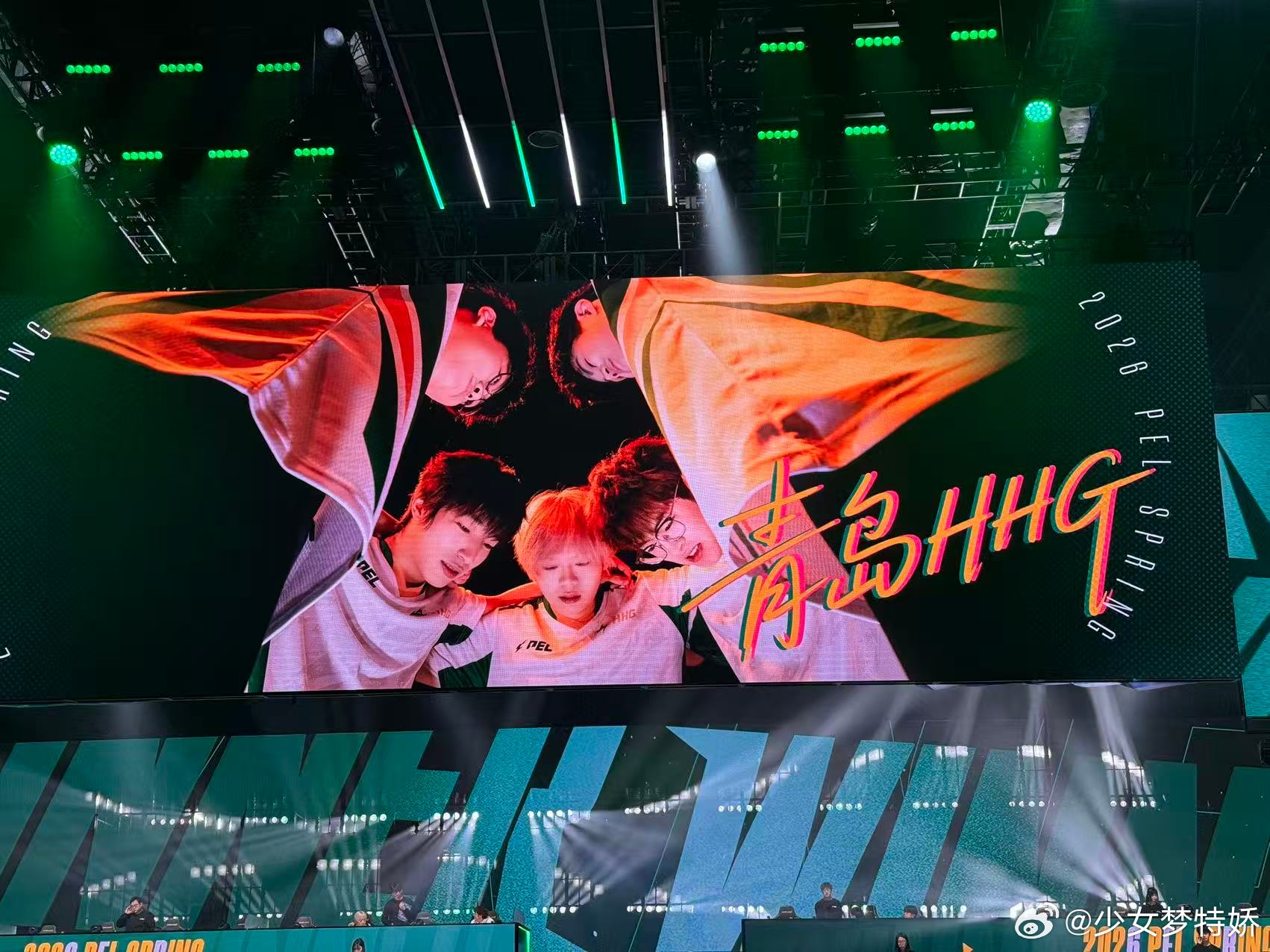 HHG海岛吃鸡诚c春季赛淘汰破百决赛圈HHG凭借细腻运营和果断团战拿下胜利，诚c