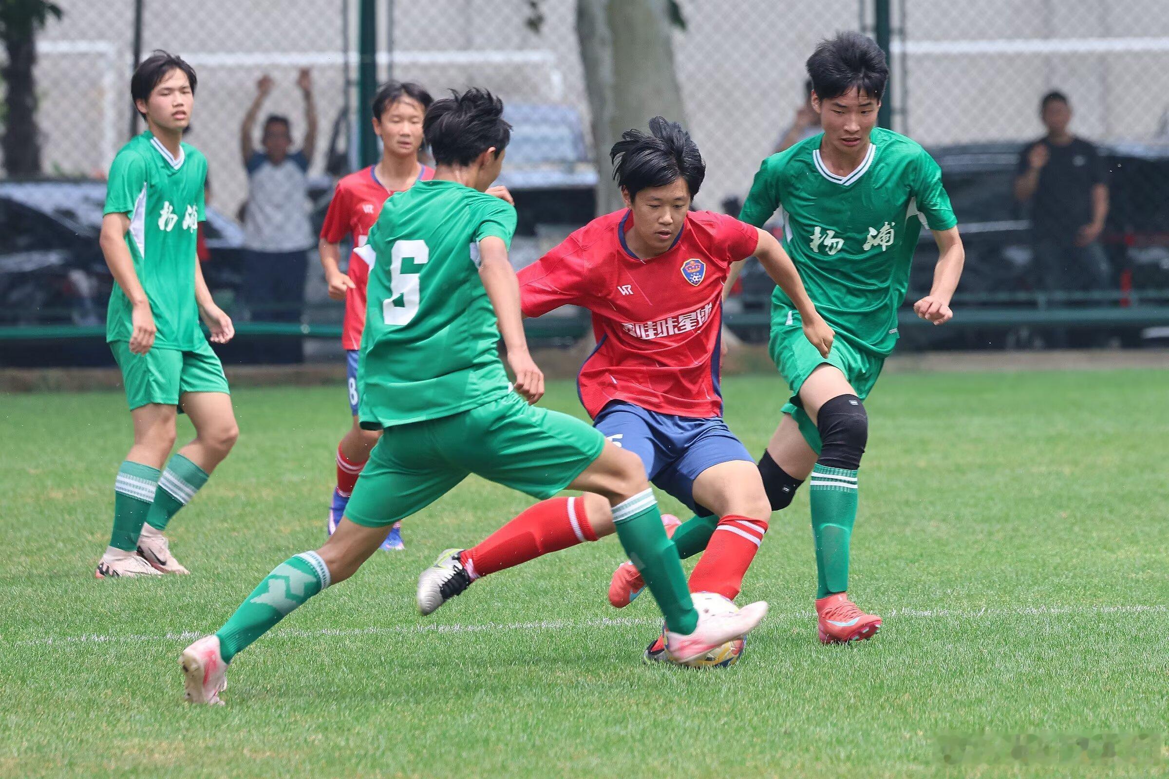 青训摄影师 北京时间5月23日上午，2026 年 “卡尔美杯” 上海市青少年足球