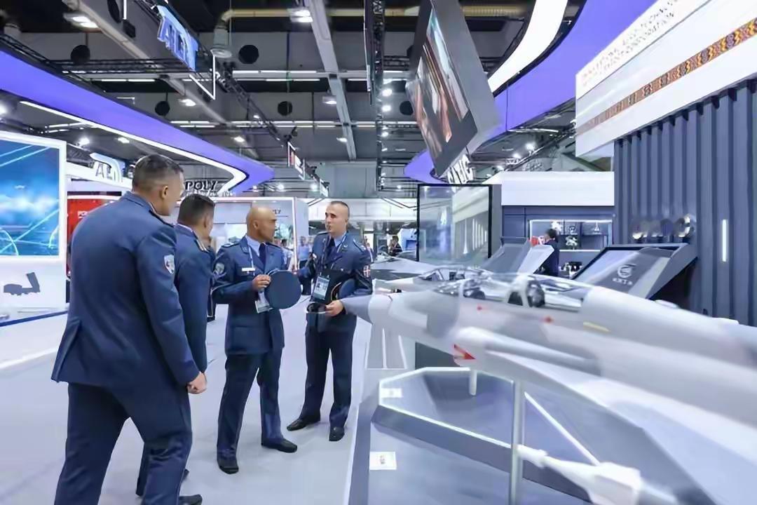 9月23日，第十二届塞尔维亚“伙伴”国际防务展开幕，中国展团以盛大阵容参展，其中