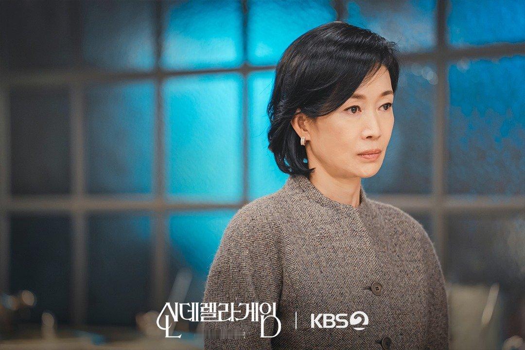 #灰姑娘游戏# 罗映姬，被冷血的组合老板反冤家利用为假女儿，成为复仇化身的女人领