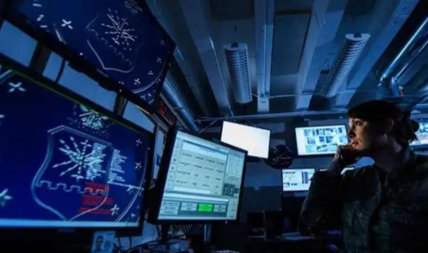 中国工业崛起的影响出现，美军 15 年来电子战首败，五角大楼也罕见承认！
最近，