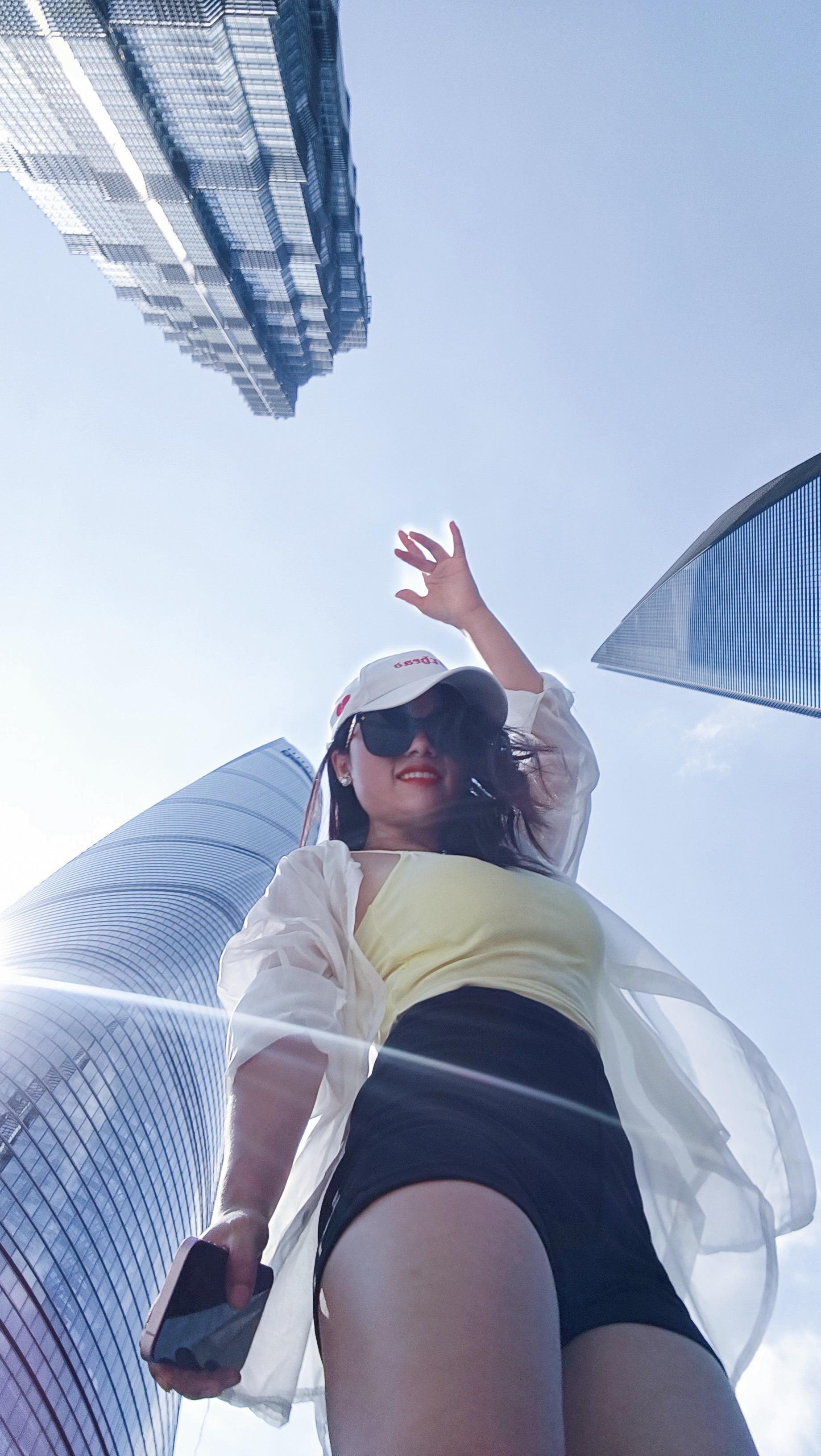 握不住的大奔，追不上的玉芬，炖不熟的豆角，还有回不去的青春！没劲的无力感～