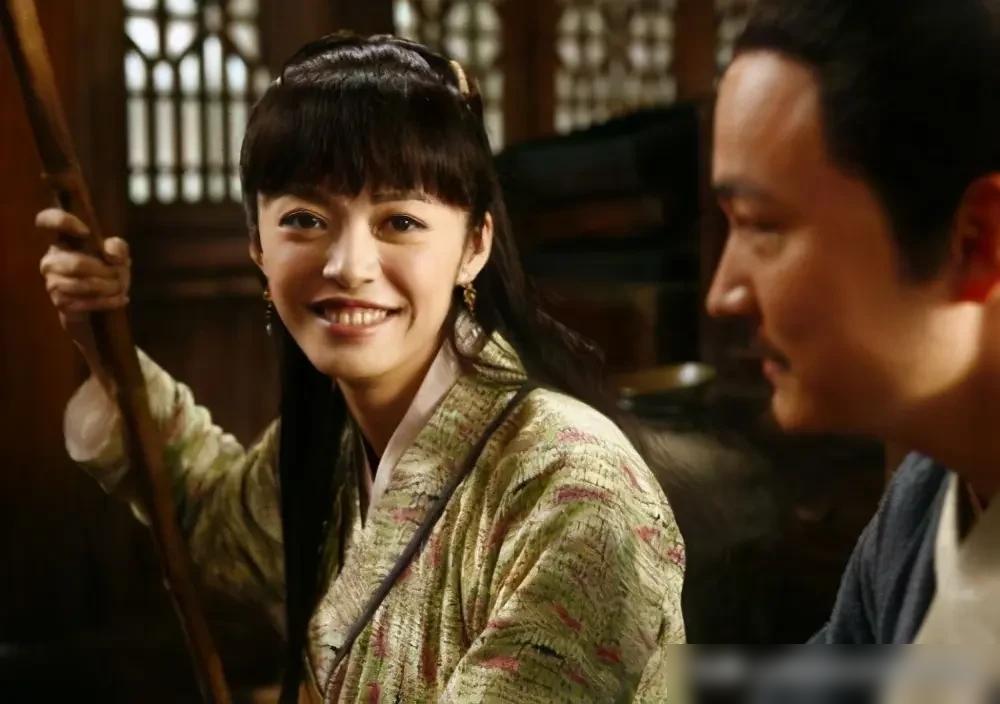 姚晨曹郁刚官宣离婚！他俩居然早在4年前就悄悄领了证！
你还记得2012年新西兰