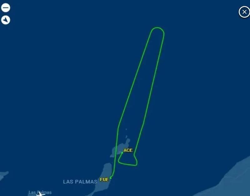 人有三急 (布里斯托尔10日综合电)日前一架从西班牙富埃特文图拉岛飞往英国布里斯