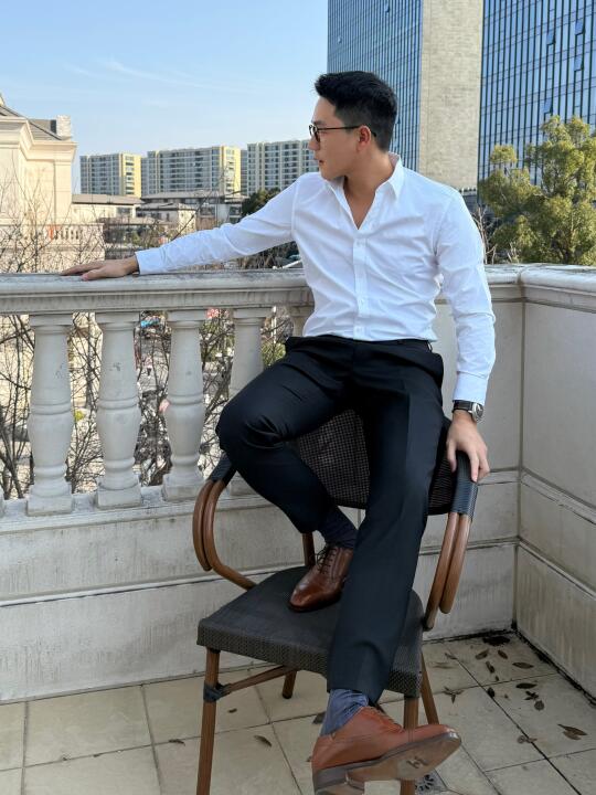 今天的白，是梦中情白