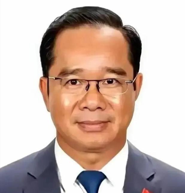 越南一位教授突然在公开场合抛出一句实话：他对中国没啥好感，但不得不承认，在亚洲国