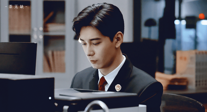 早安   早安，林远昊检察官，等待你今天的制裁与审判～风里雨里不低头，雪里霜里不