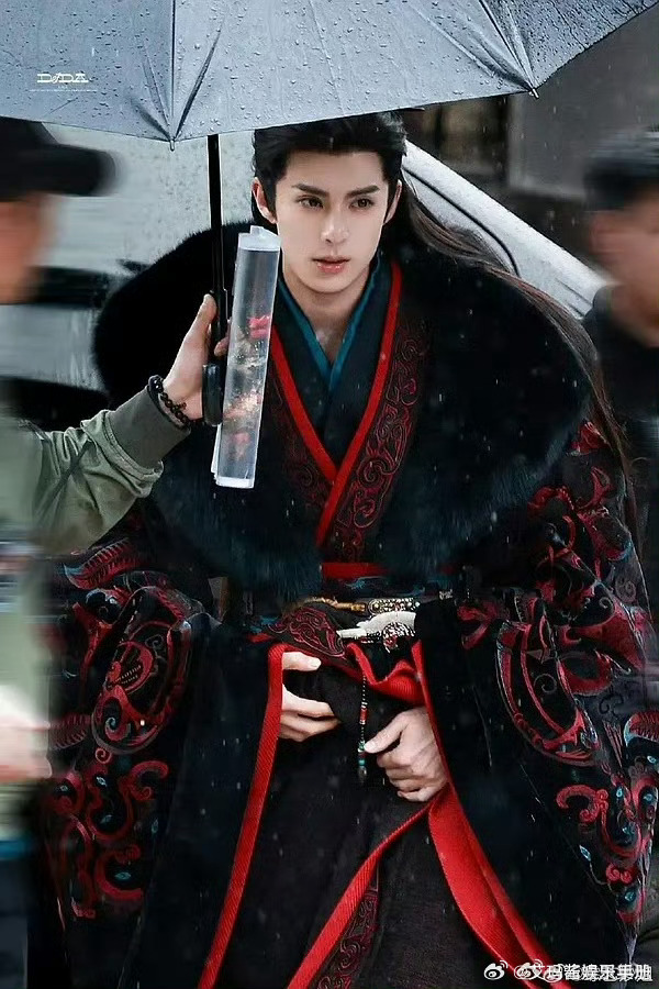 王鹤棣 孟子义将门独后造型路透！你觉得角色适配度如何？将门独后王鹤棣路透