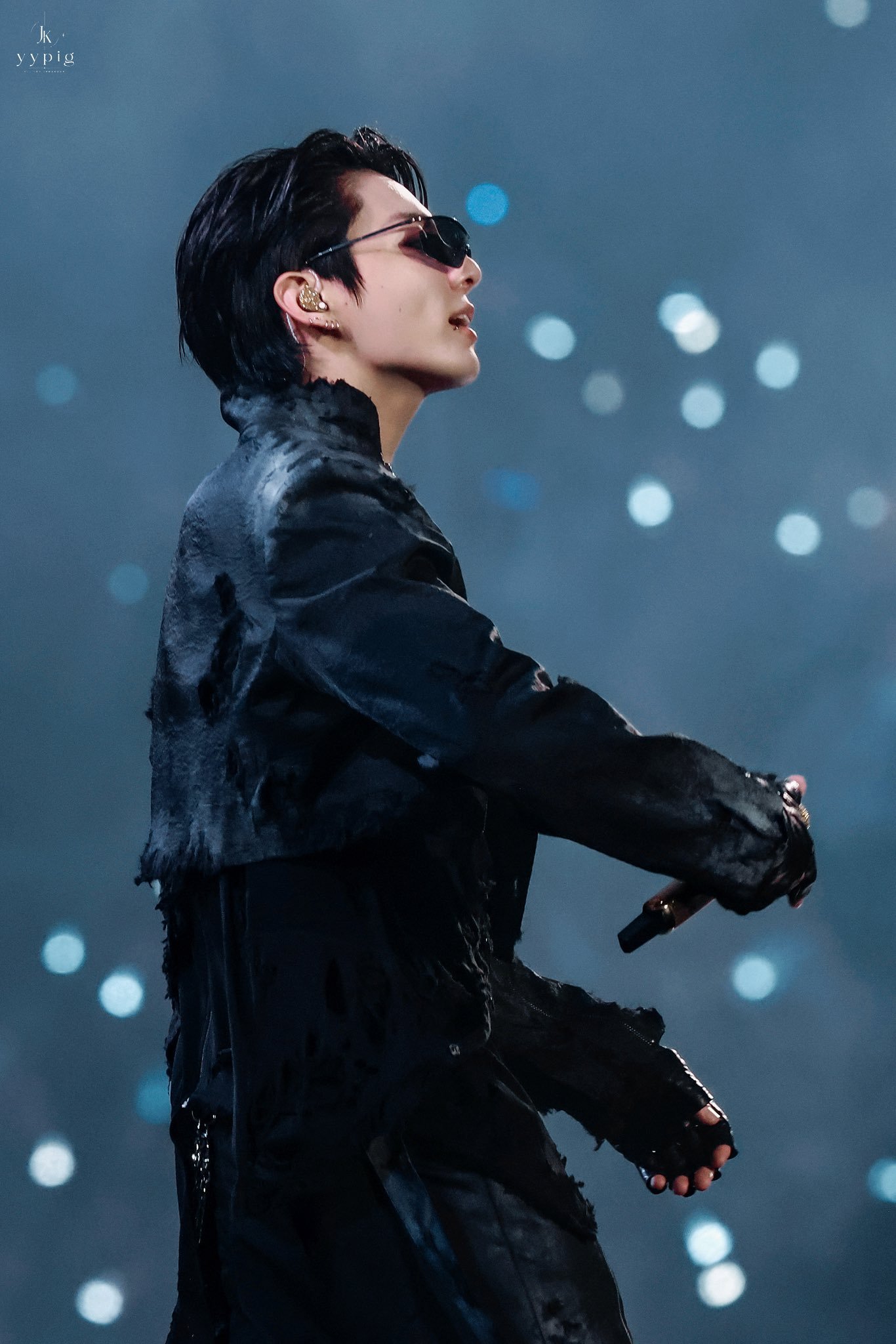 田柾国 260812巡演巴尔的摩day2©️logo 