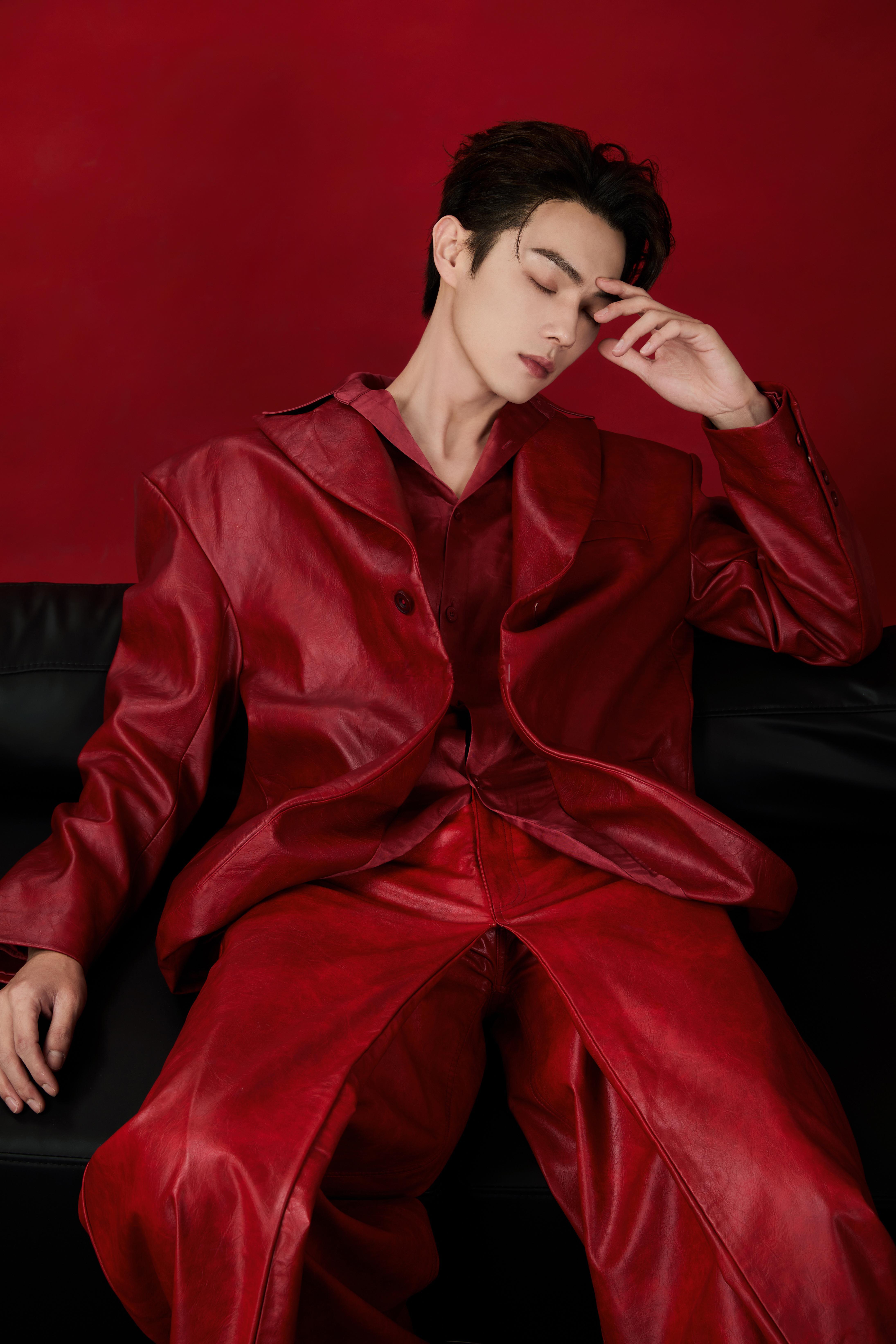 新年快乐，我知道阿拉嗖26年还会依然爱我许凯