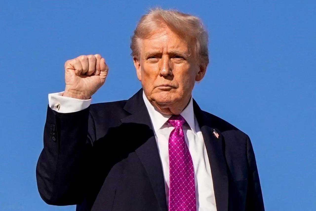 特朗普拿SWIFT威胁中国？说穿了就是虚张声势！张口就要中国进口美国大豆、放宽稀