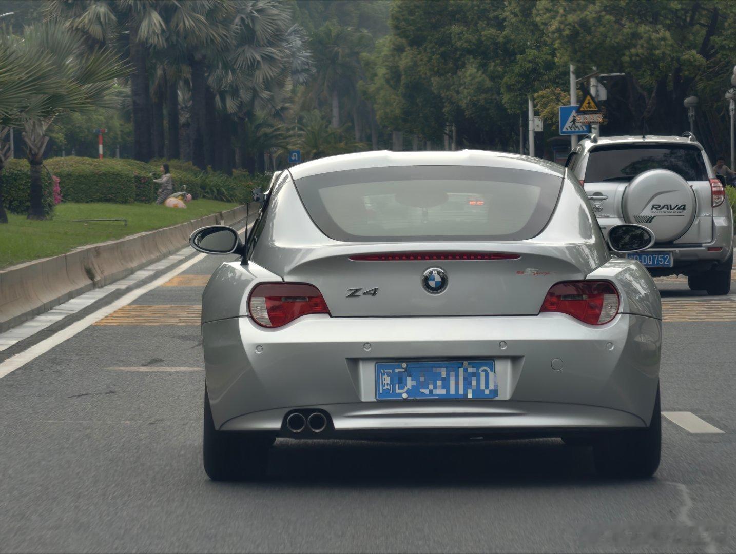 这代宝马Z4绝对是颜值最顶的一代，特别是硬顶的这款！ 