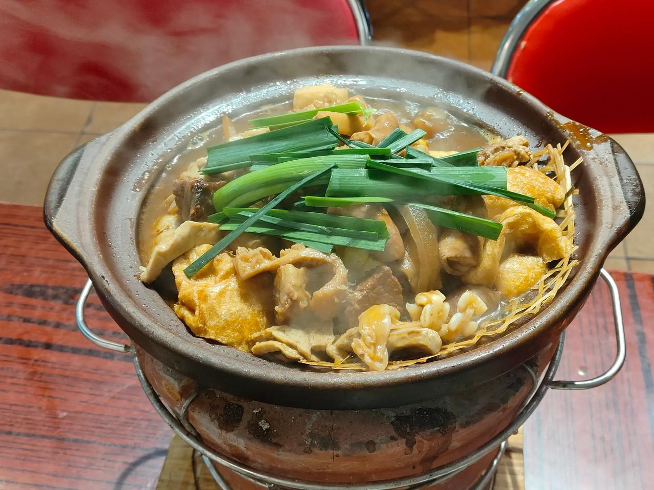 打卡 沙胆彪炭炉牛杂煲(成都玉林店)


在这座阴雨的小城里
谁不想吃点暖和的
