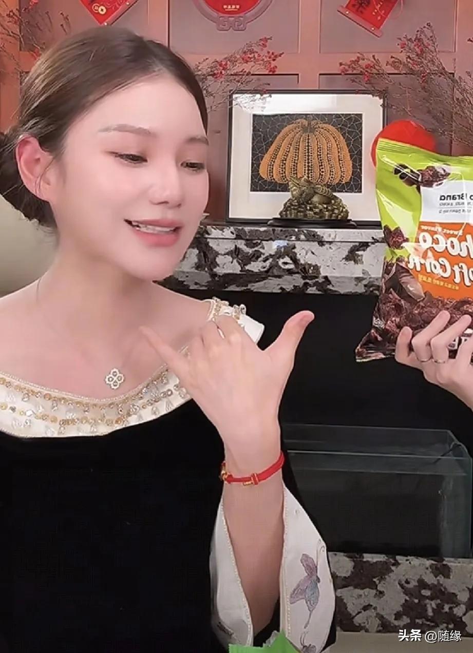 笑晕了！张兰因为想吃面包，硬是在筱梅家里坐了一个多小时，马筱梅模仿的一模一样！