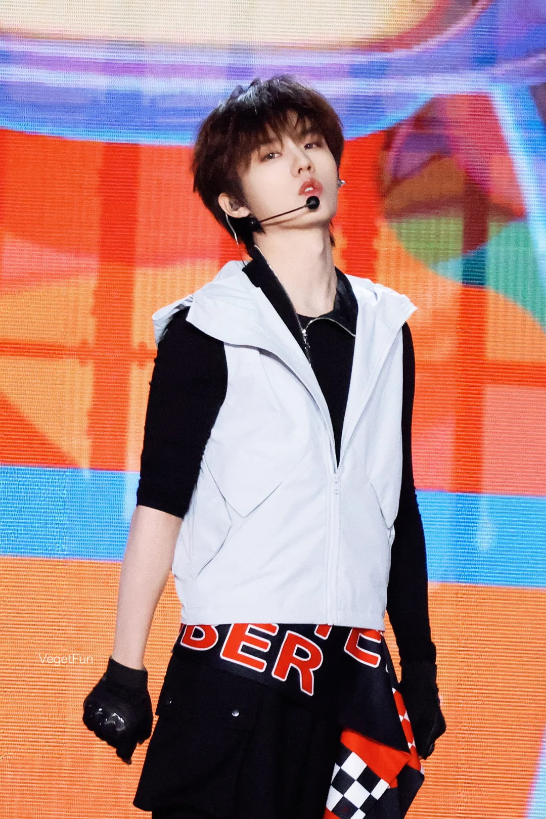 可我觉得这很神圣啊