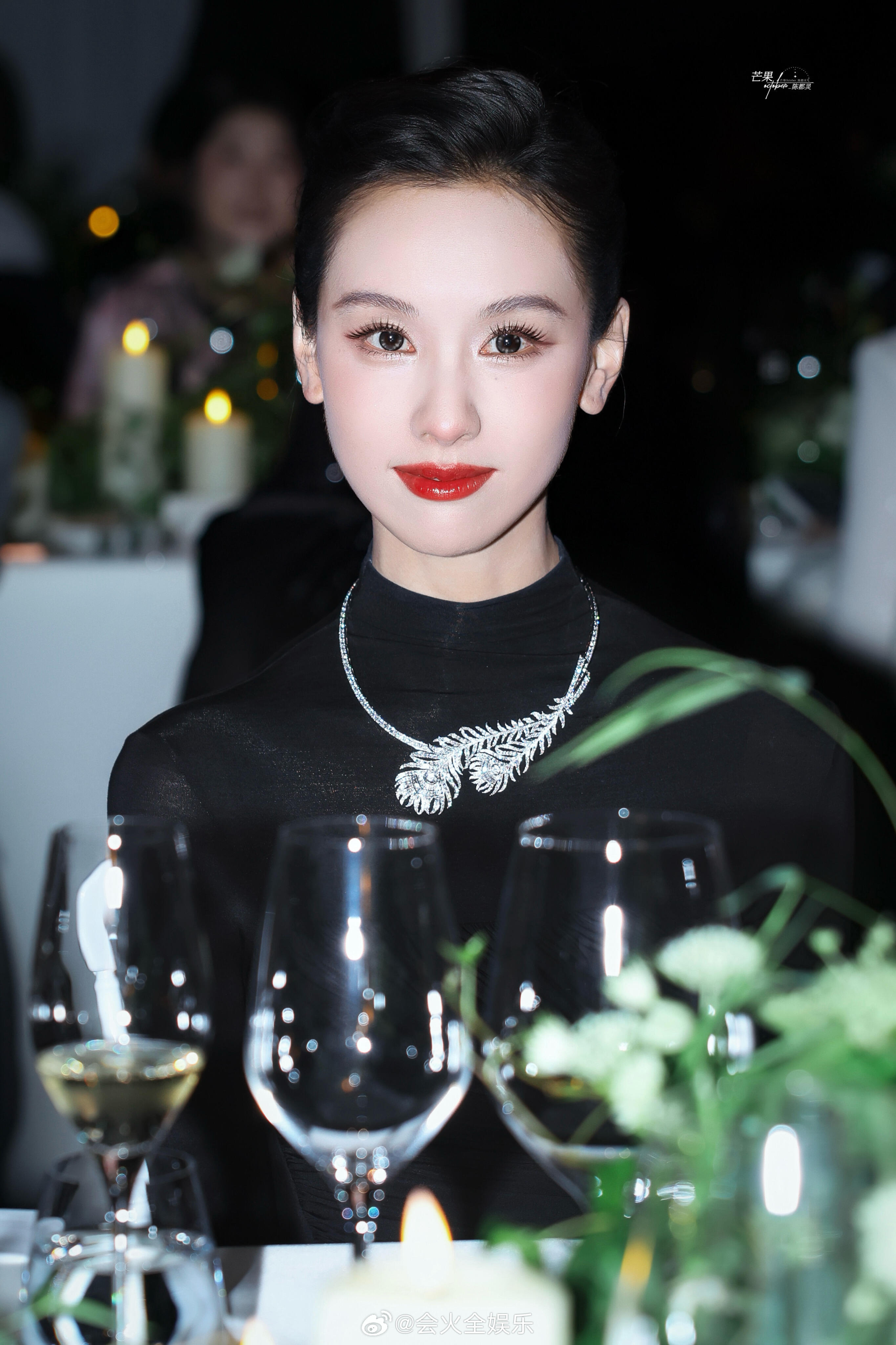 宝诗龙晚宴上的陈都灵陈都灵暗夜里的珍珠 好贵气的一套造型 