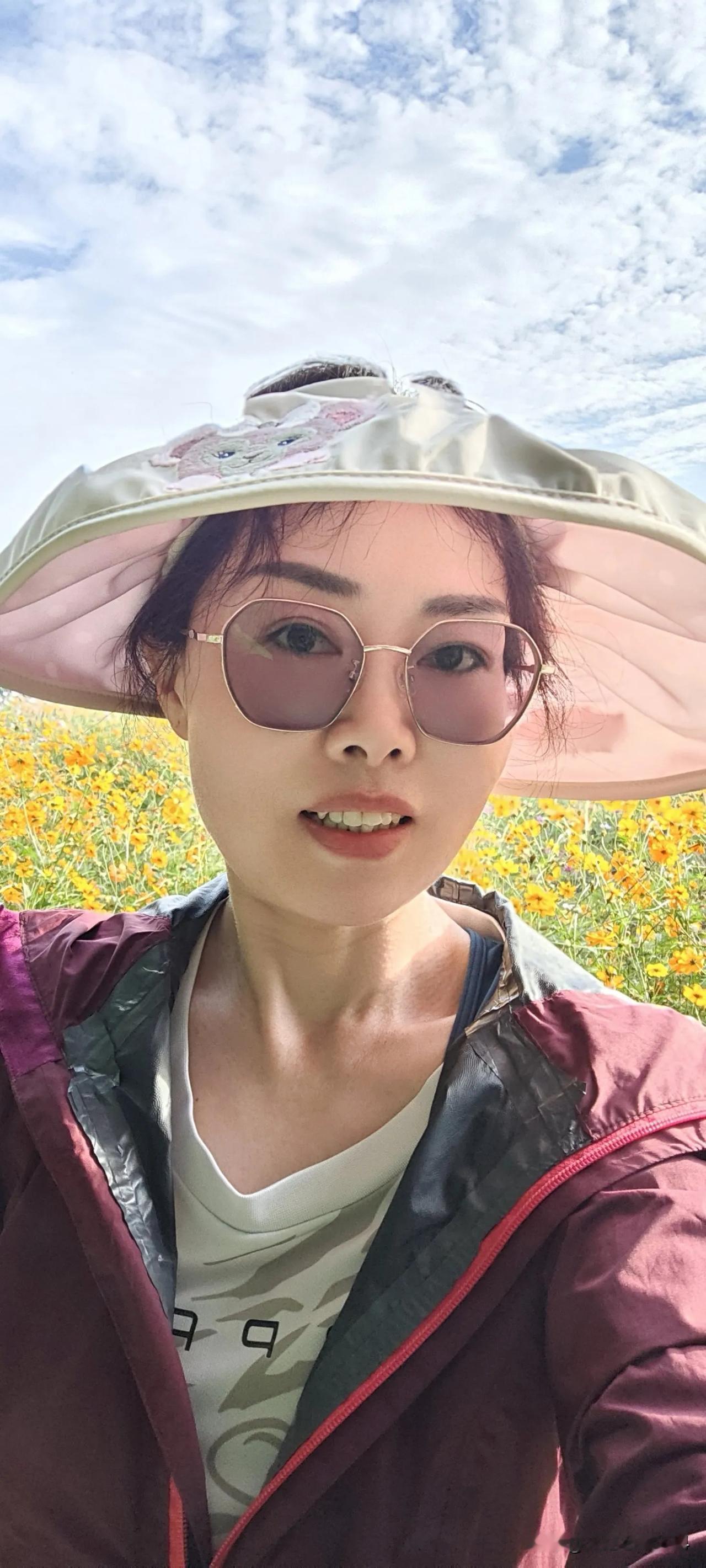 周末阴雨绵绵一结束，今天上海的早晨是真美！